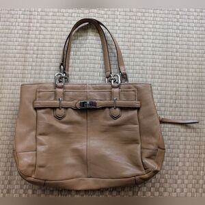 Vintage Coach Leather Bag Purse Tan Classic Chelsea $358